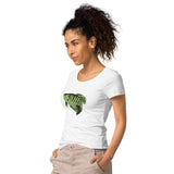 Carlos The Crappie Women’s basic organic t-shirt